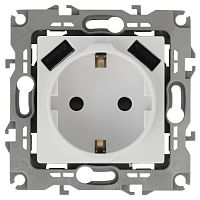 Розетка 16А 250В 2P+E с 2хUSB 5В-3А защ. шторки Эра12 бел. 12-4109-01 ЭРА Б0047840