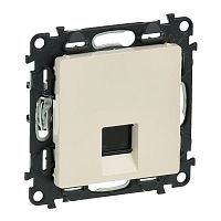 Механизм розетки комп. 1-м Valena Life RJ45 CAT.6 UTP с лицевой панелью сл. кость Leg 753542
