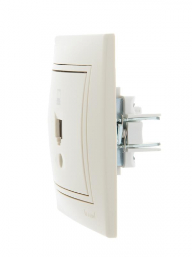 Розетка компьютерная 1-м СП Mira RJ45 крем./крем.. LEZARD 701-0303-139 фото 3