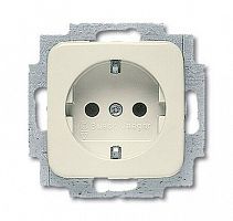 Розетка 1-м СП 1мод. Busch-Duro 2000 SI 16А IP20 250В Schuko сл. кость ABB 2CKA002011A3788